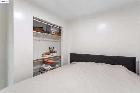 Tiny photo for 3270 Keith Ave Ave, Castro Valley, CA 94546 (MLS # 41142285)