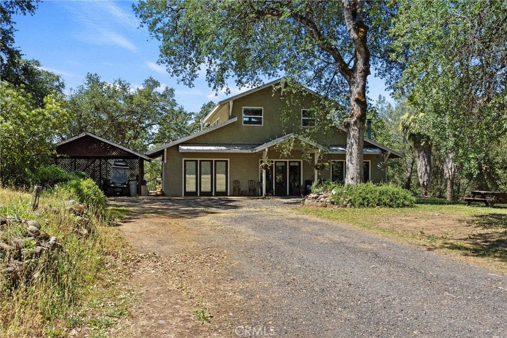 13833 Centerville