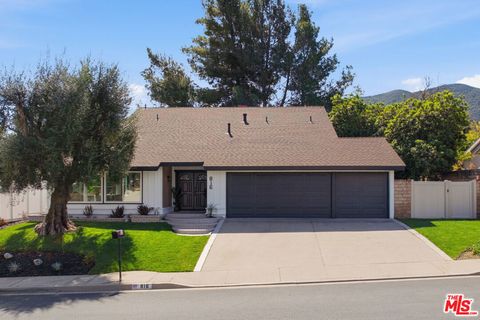 Photo of 816 Pamela Wood Street, Newbury Park, CA 91320 (MLS # 26832681)