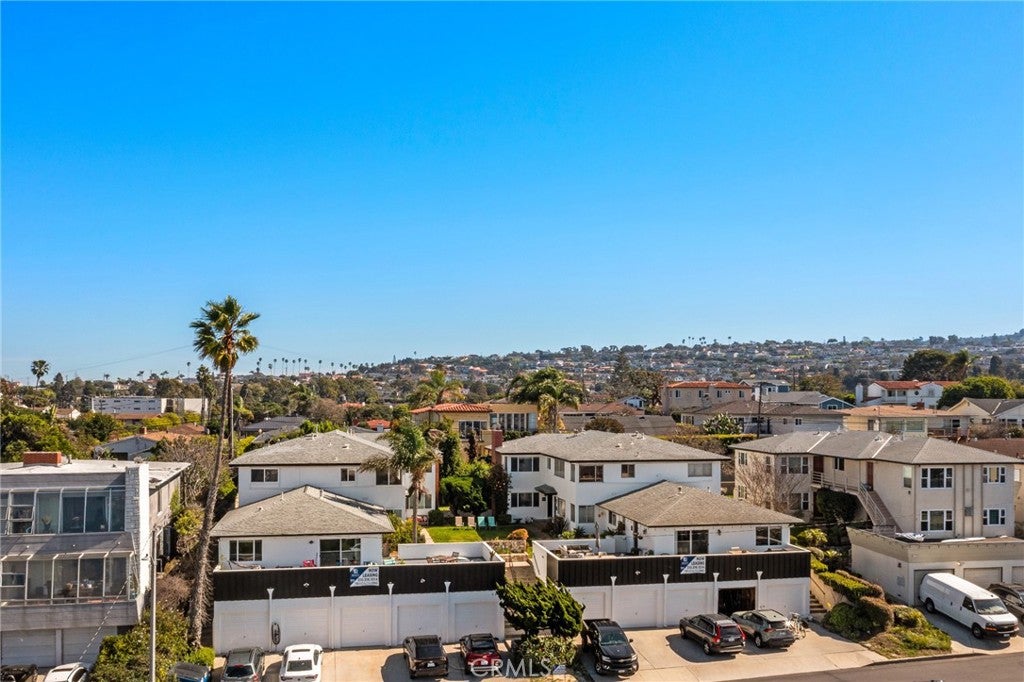 124 Palos Verdes Boulevard
