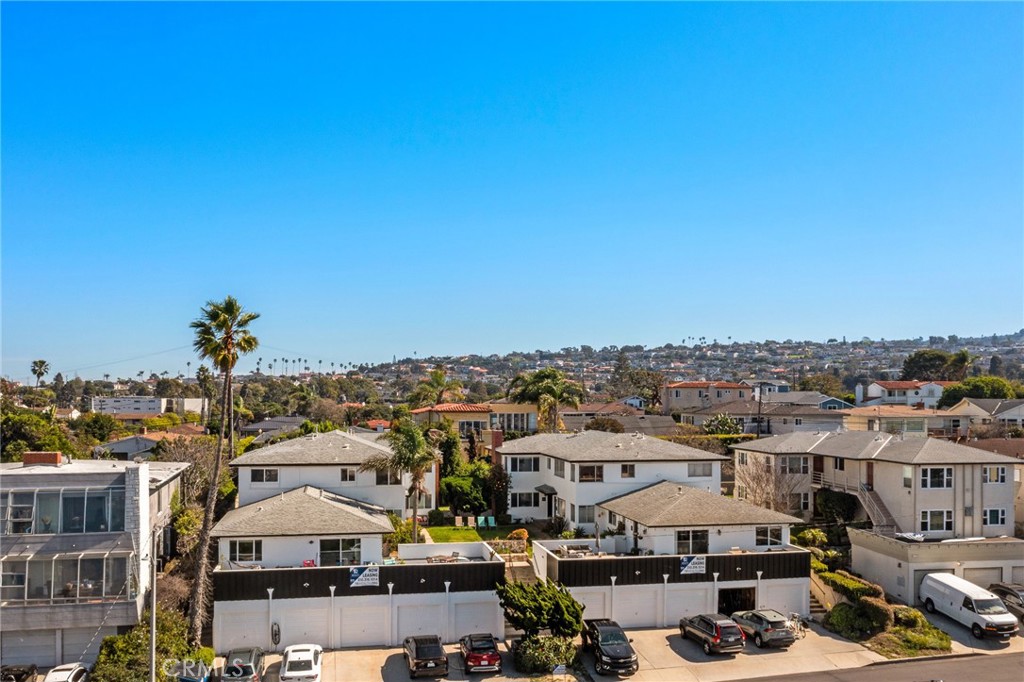 124 Palos Verdes Boulevard