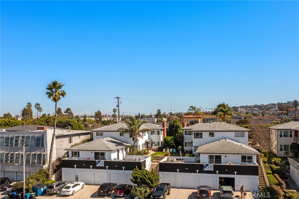 124 Palos Verdes Boulevard
