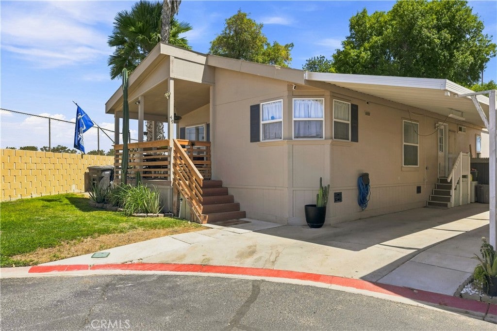 350 E San Jacinto E 49