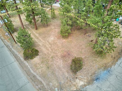 Photo of 545 545 Wren Drive, Big Bear Lake, CA 92315 (MLS # HD25234644) Photo of 545 545 Wren Drive, Big Bear Lake, CA 92315 (MLS # HD25234644)