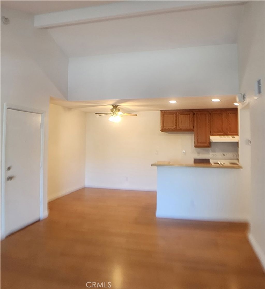 Photo of 8801 Independence Ave Ave #19, Canoga Park, CA 91304 (MLS # SR26055662)