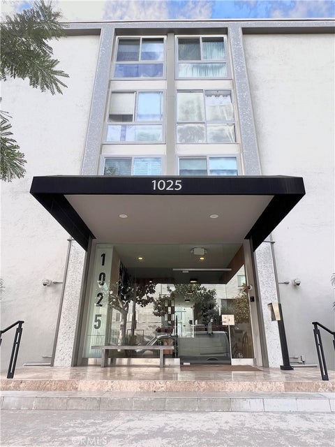 Photo of 1025 N Kings RD #317, West Hollywood, CA 90069 (MLS # IG26220044)
