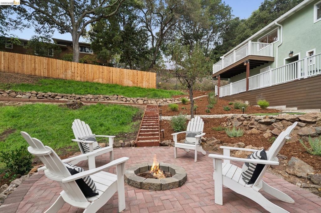 4325 Mountain View