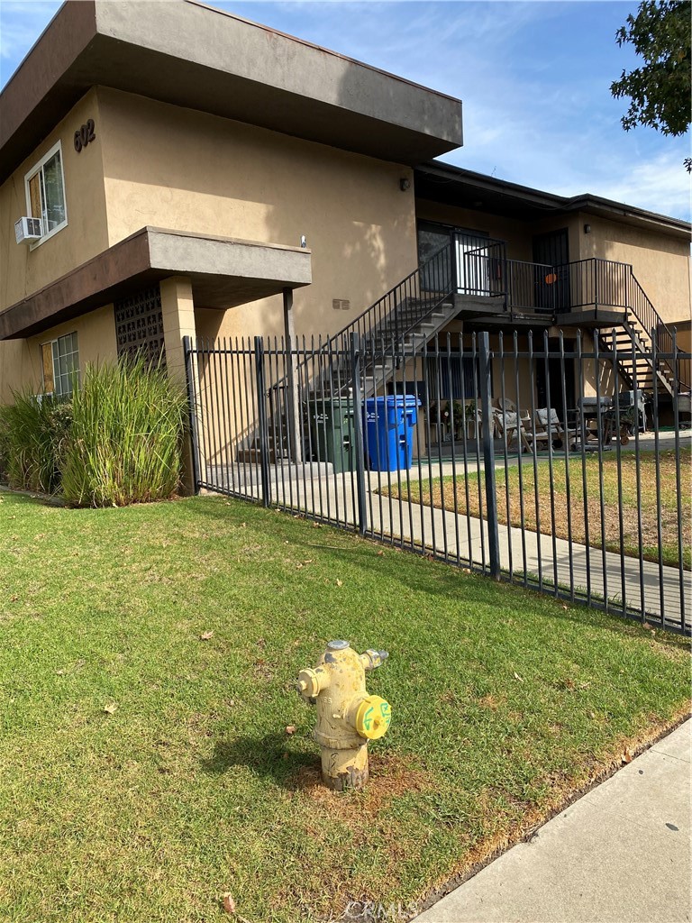 Great opportunity for investor . Building square feet : 3838 . Lot size : 6,987 . Nice building with upside potential in the rents.
Tenant pay electricity owner pay gas and water . Property 7 minute drive distance to the Western University of Health Sciences
and American Museum of Ceramic Art and 16 minute drive distance to the Pomona Fairplex and Cal-Poly Pomona . Good location .
There is a laundry room and current owner owns the equipment which provide additional income .