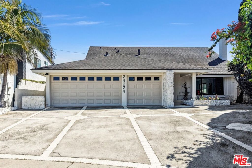 24224 Spicewood Lane