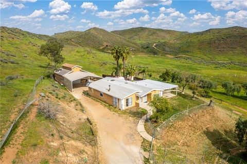 22340 Comet Court Perris CA 92570