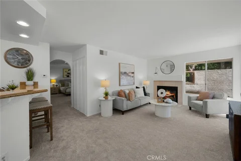 MLS: OC26100833