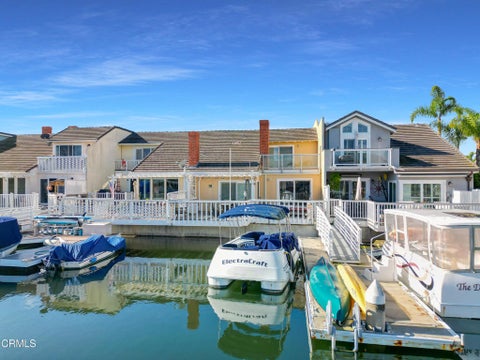 Tiny photo for 2010 Kingsbridge Way, Oxnard, CA 93035 (MLS # V1-38546)