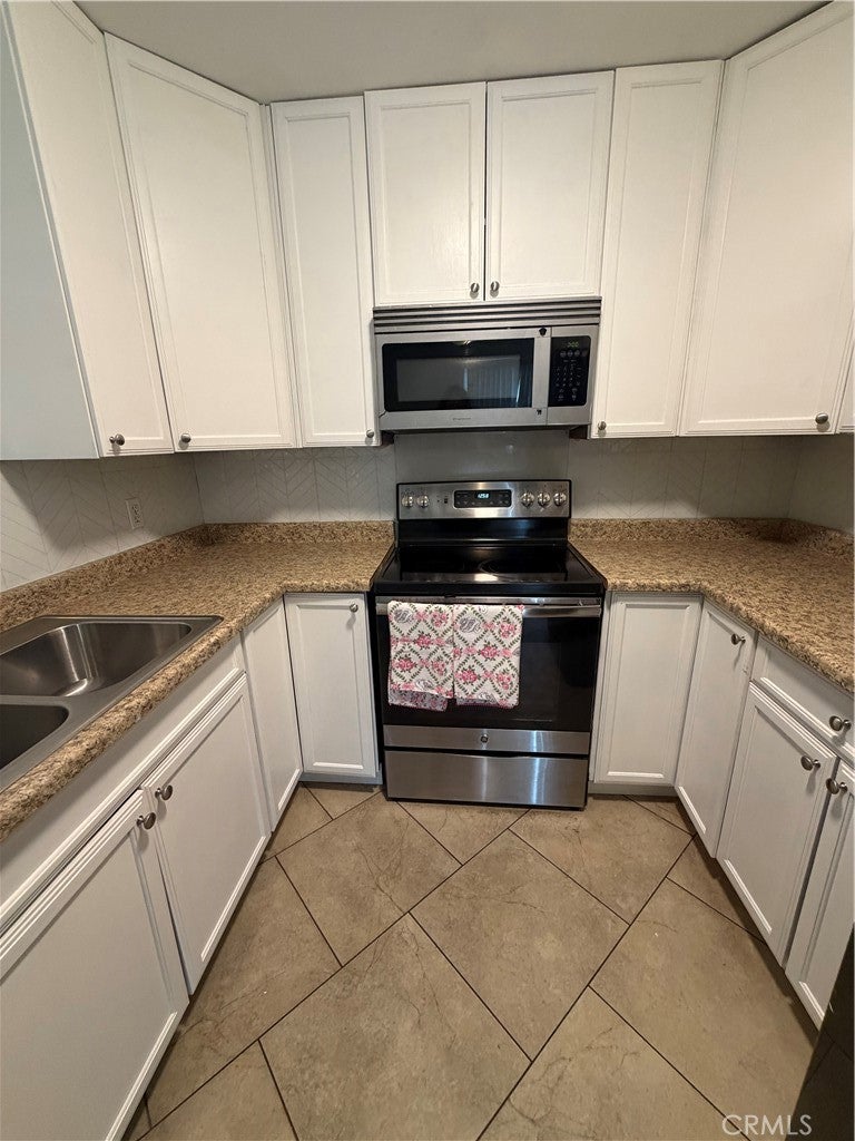 1263 Oakdale