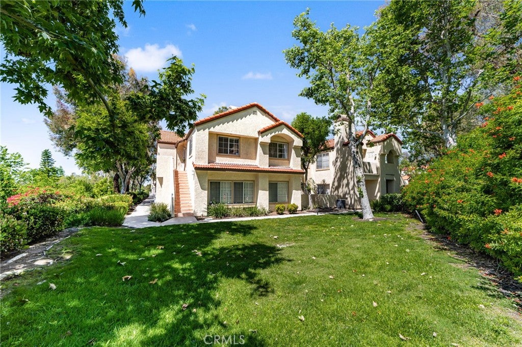21256 Camelia