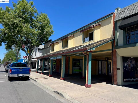 Photo of 610 G Main St ST, Pleasanton, CA 94566 (MLS # 41145565)