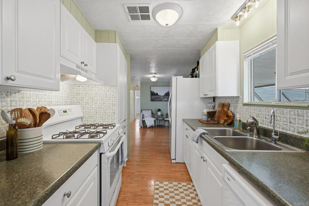 1010 E Bobier Drive 167