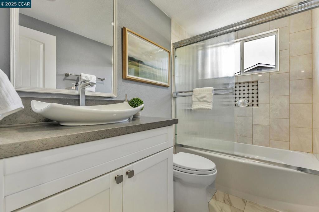 TWIN CREEKS AREA - Residential