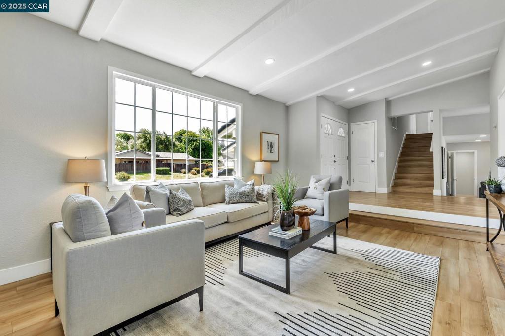 2782 Canyon Creek Dr