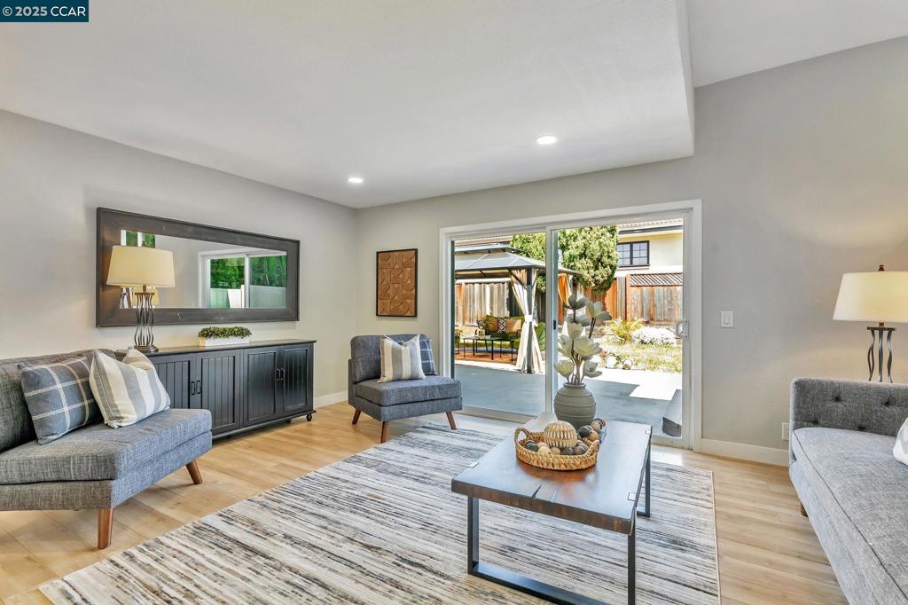 TWIN CREEKS AREA - Residential