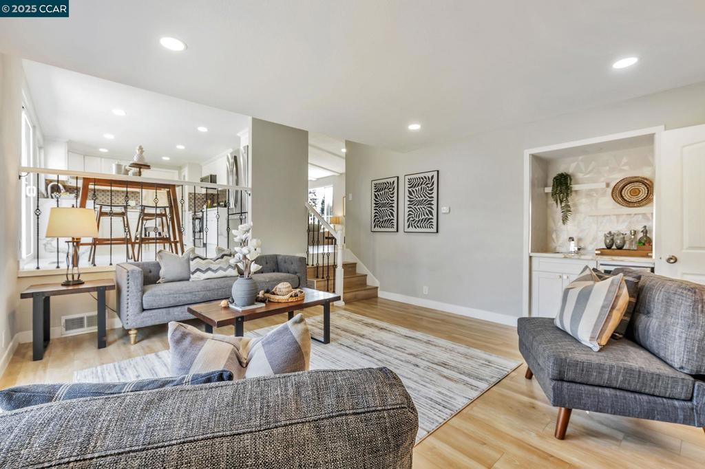 TWIN CREEKS AREA - Residential