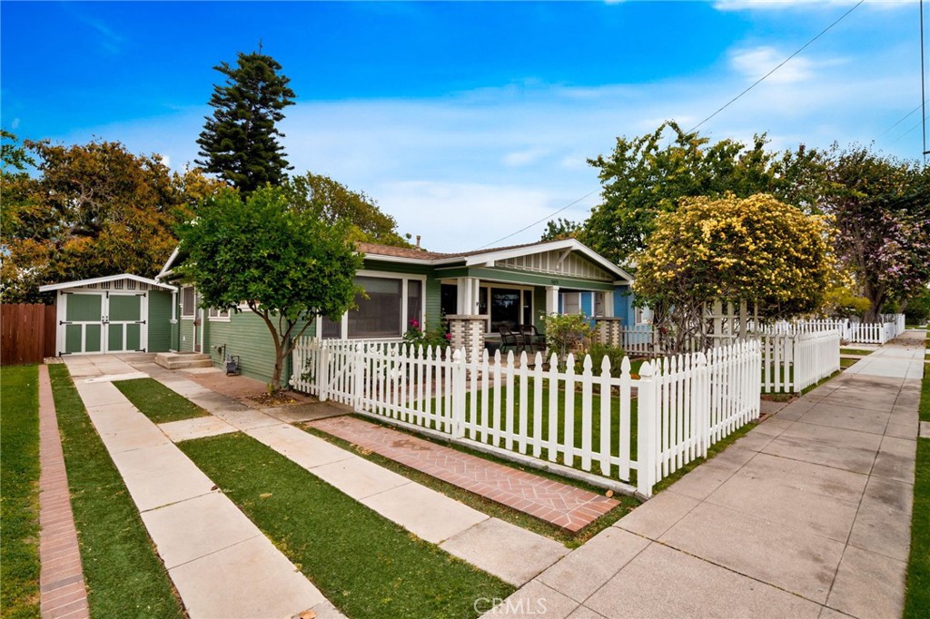 165 S Batavia Street