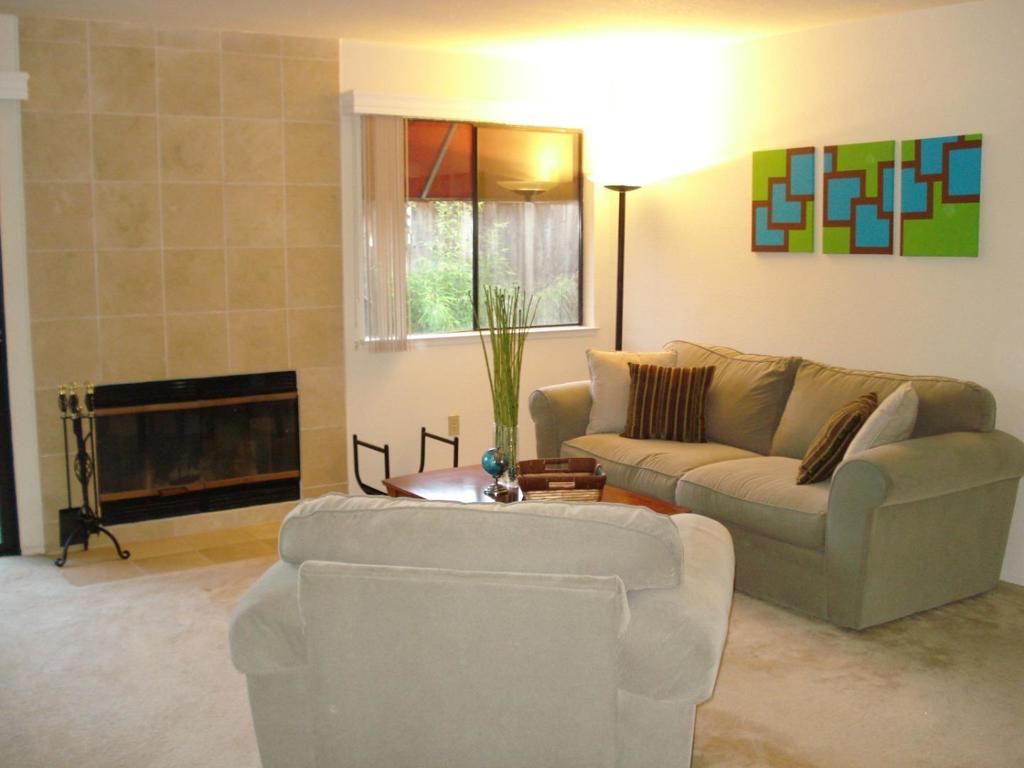 End unit condo, 2 bedrooms 2 bathrooms and 2 designated car parking. 1 car in a private garage, 1 car on a designated open space, has a private fenced backyard, Landlord pays gardener services, HOA monthly fee; monthly water and garbage fee all covered by HOA. Washer and Dryer in unit. Has a nice swimming pool and barbecue grills in this pleasant Marina Green community. Additional storage in garage and backyard. Near supermarkets, restaurants, banks and stores.
