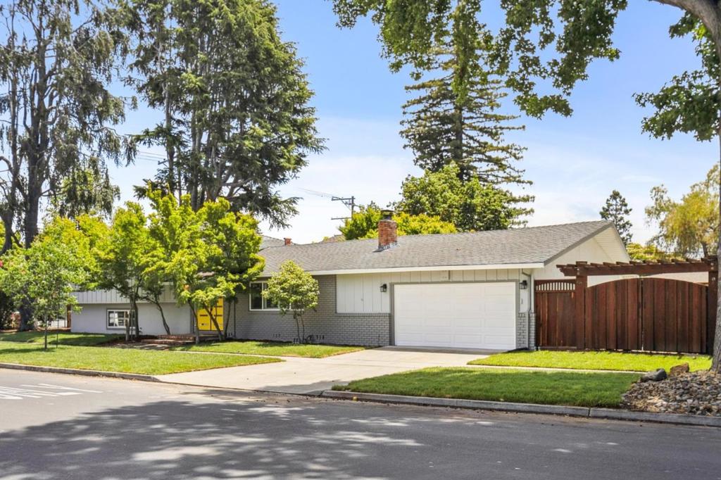 1500 E Campbell Ave, Campbell CA 95008