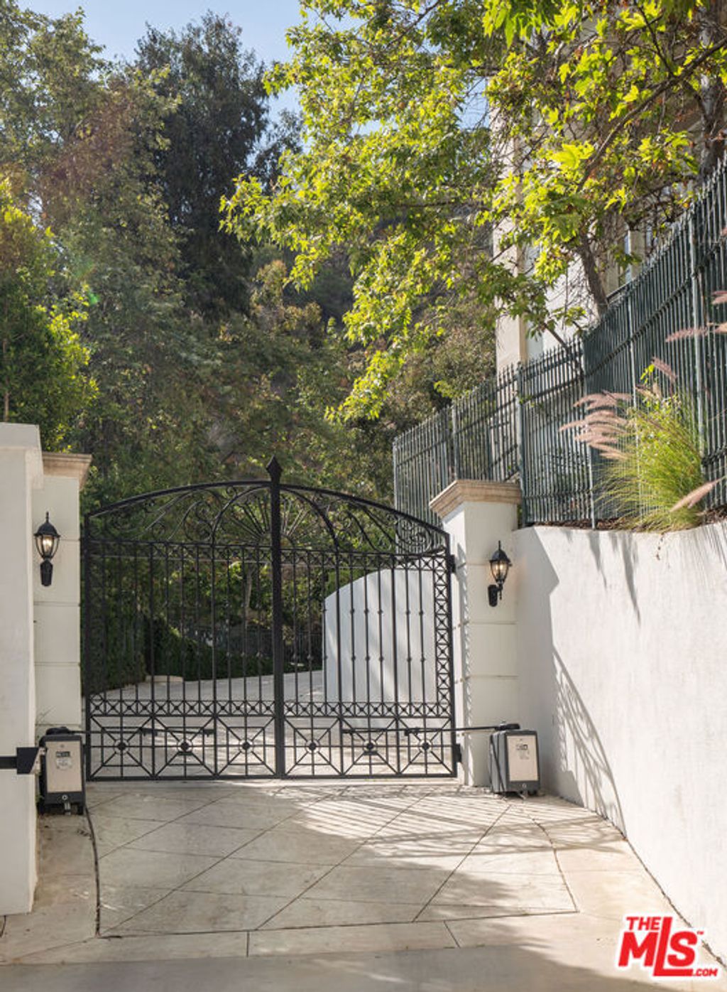 Photo of 10509 Vestone Way, Los Angeles, CA 90077 (MLS # 26655585)