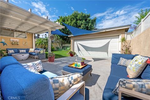 Photo of 6923 E Keynote Street, Long Beach, CA 90808 (MLS # OC25193611)