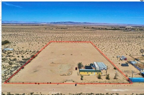 Photo of 47864 Derwent DR, Newberry Springs, CA 92365 (MLS # CV26186693)
