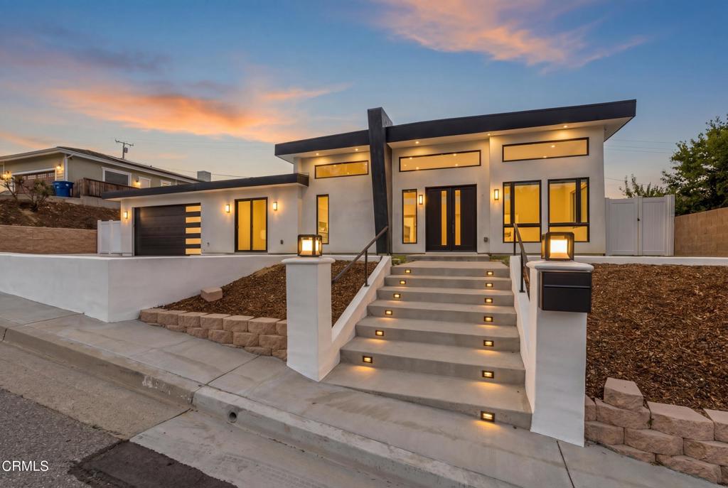 954 Colina Vista