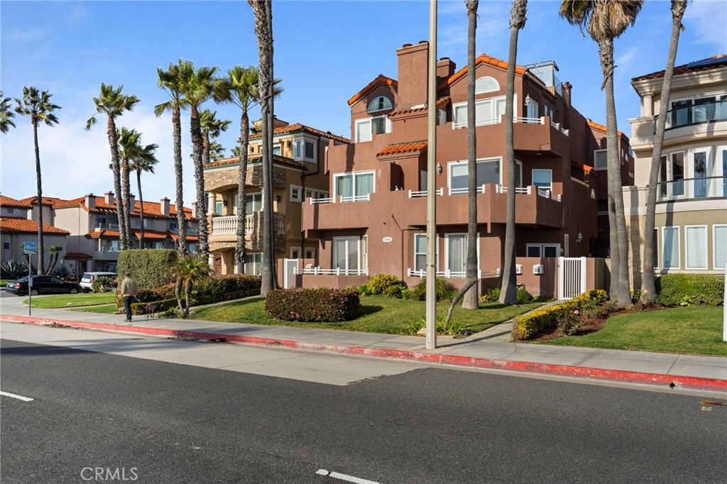 1314 Pacific Coast Highway D