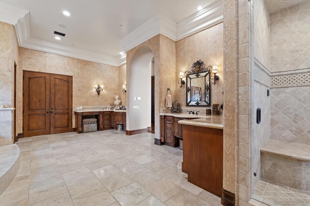 Rancho Santa Fe - Residential