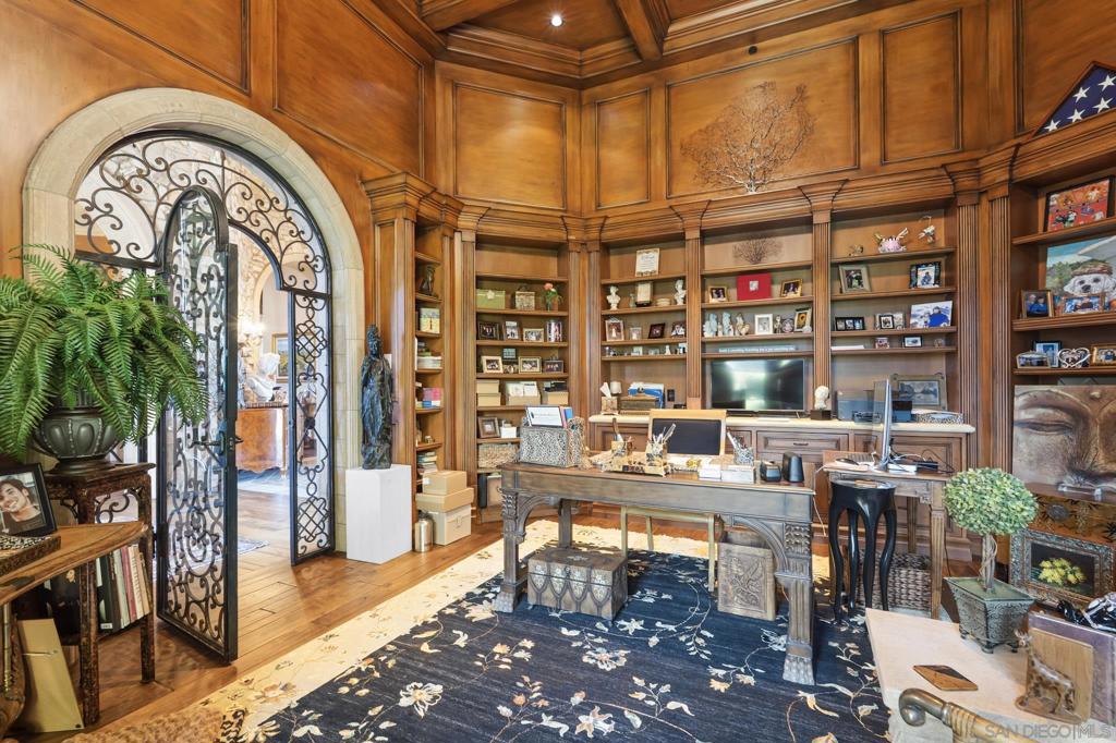 Rancho Santa Fe - Residential