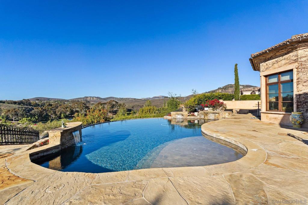 Rancho Santa Fe - Residential