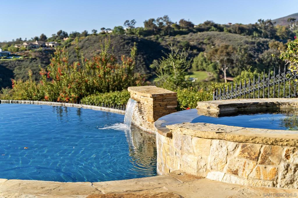 Rancho Santa Fe - Residential