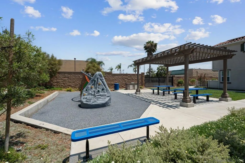 San Marcos, California 92069, United States, 4 Bedrooms Bedrooms, ,3 BathroomsBathrooms,Residential,Active,166768