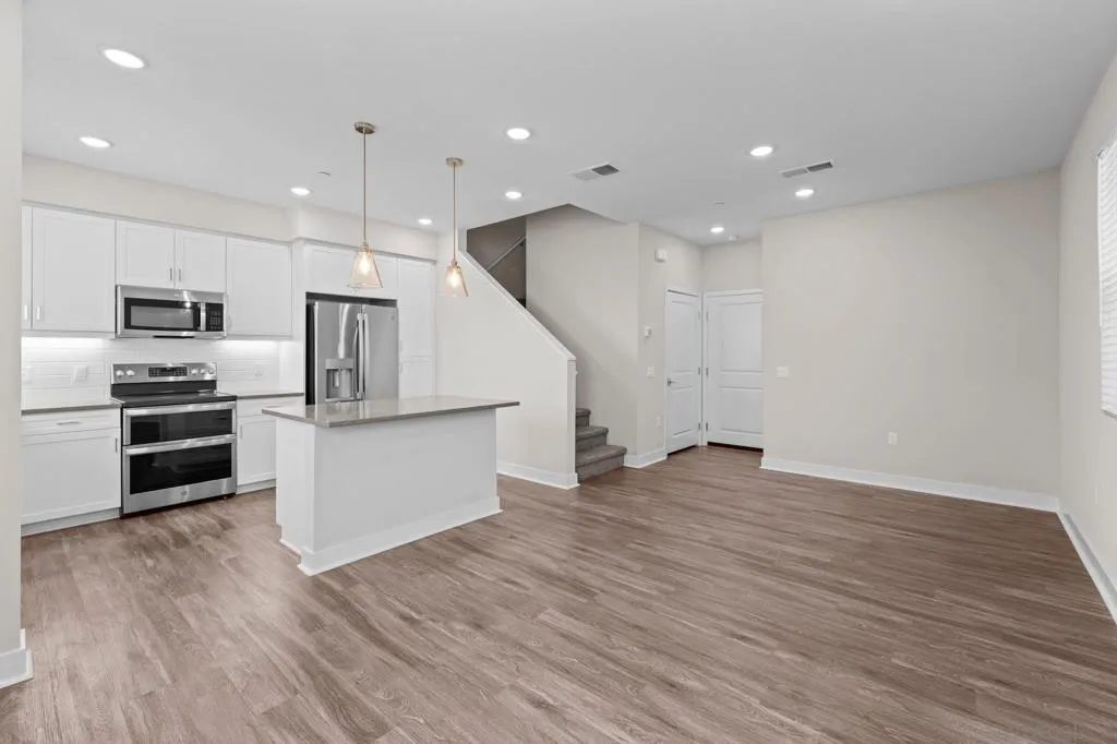 San Marcos, California 92069, United States, 4 Bedrooms Bedrooms, ,3 BathroomsBathrooms,Residential,Active,166768