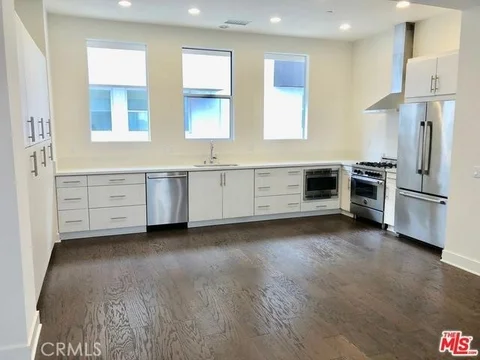 MLS: LG26198184