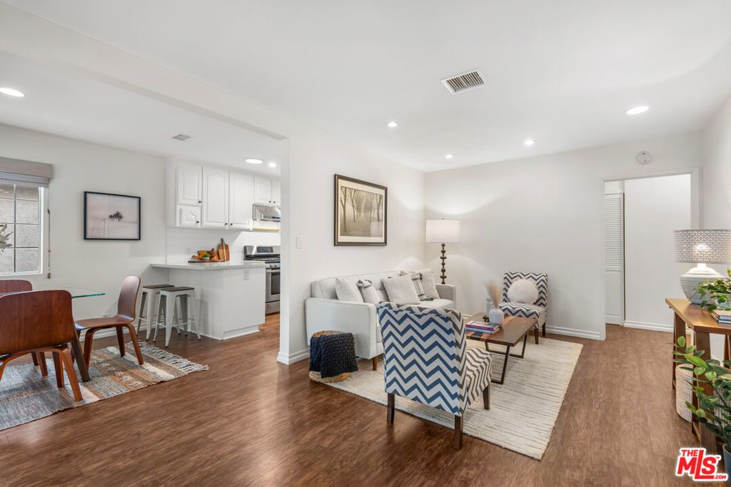 Photo of 10860 Stever Street, Culver City, CA 90230 (MLS # 25599877)