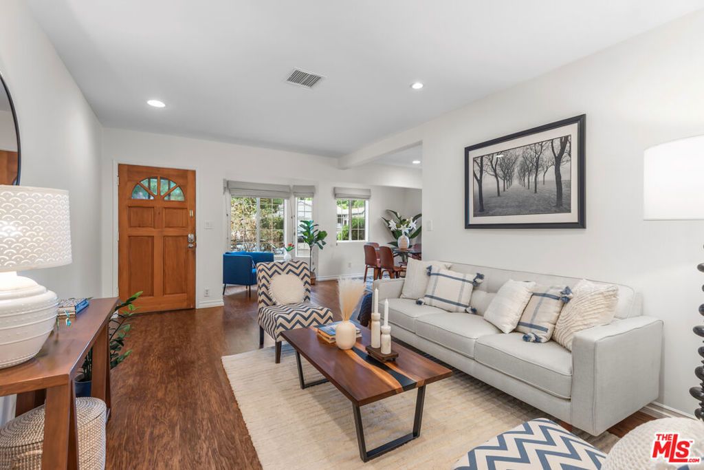 Photo of 10860 Stever Street, Culver City, CA 90230 (MLS # 25599877)