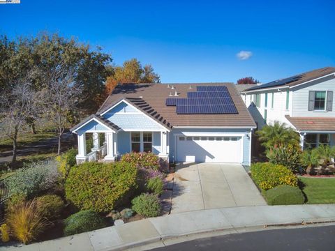 Photo of 1553 Solitude Way Way, Brentwood, CA 94513 (MLS # 41117855)
