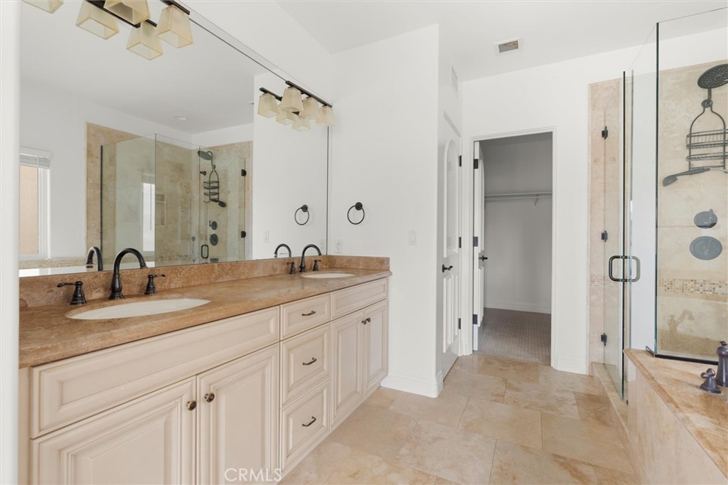 Downtown Area (DOWN) - Residential Lease