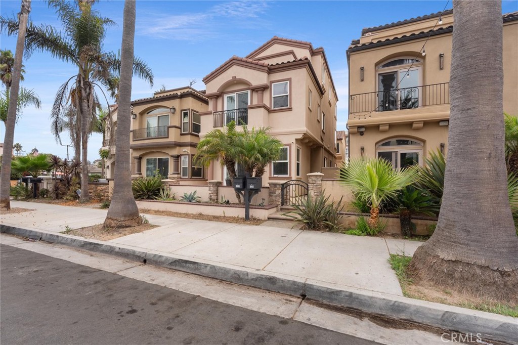 Downtown Area (DOWN) - Residential Lease