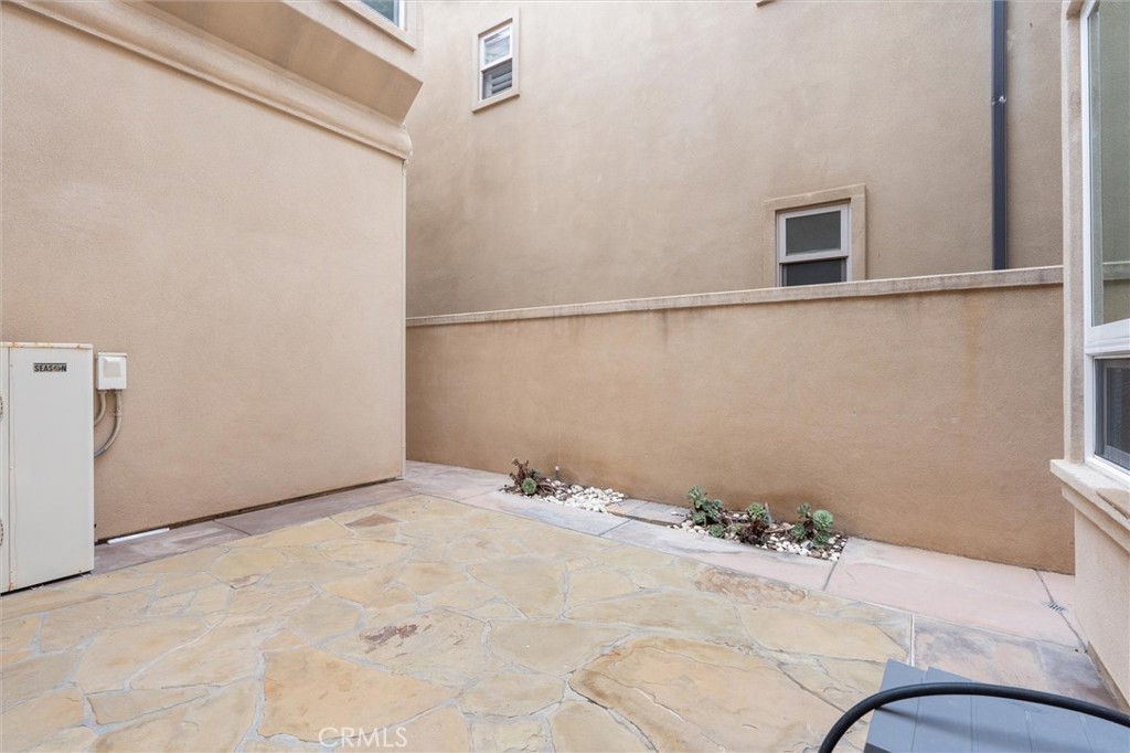 Downtown Area (DOWN) - Residential Lease