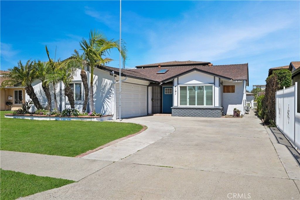 Photo of 4191 Farquhar Avenue, Los Alamitos, CA 90720 (MLS # OC26094638)