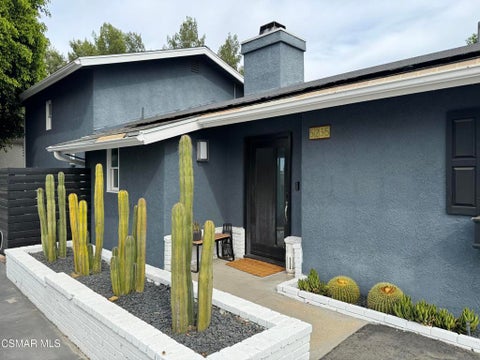 Photo of 5235 Medina Road, Woodland Hills, CA 91364 (MLS # 226004398)
