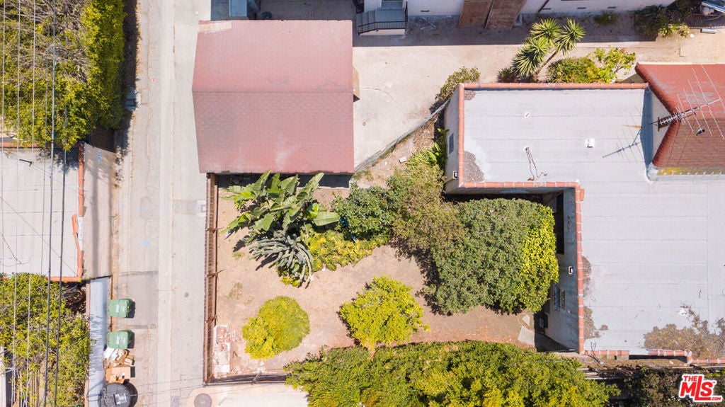 332 S Doheny Drive