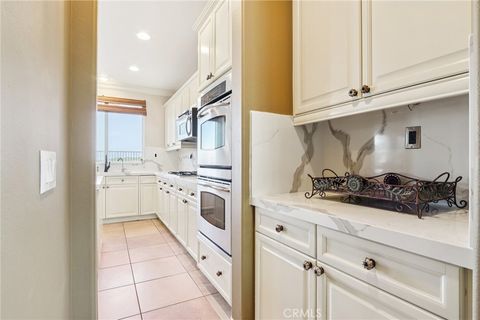 Tiny photo for 15 Via Del Renal Court, Lake Elsinore, CA 92532 (MLS # SW26047028)