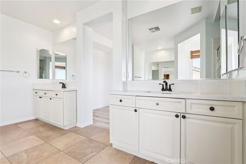 Tiny photo for 15 Via Del Renal Court, Lake Elsinore, CA 92532 (MLS # SW26047028)